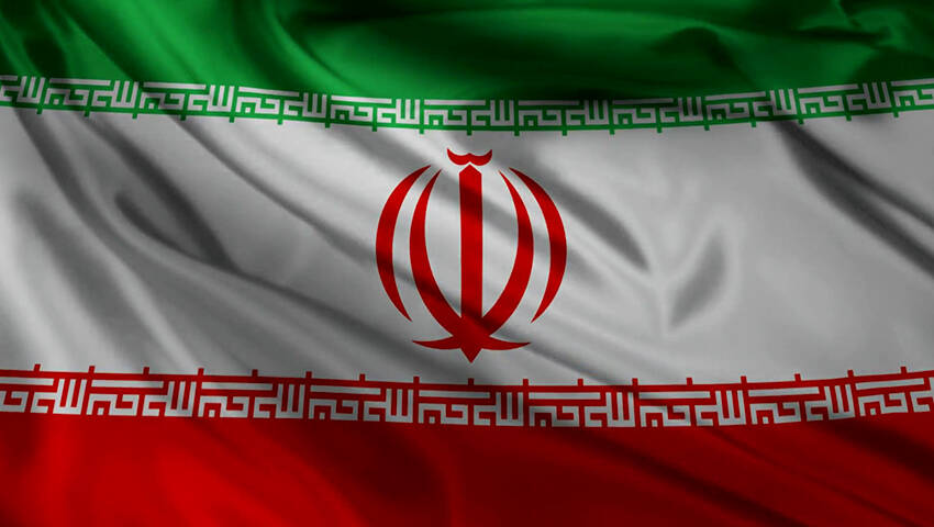إيران تتحول إلى اليورو بدلاً من الدولار في معاملاتها الأجنبية