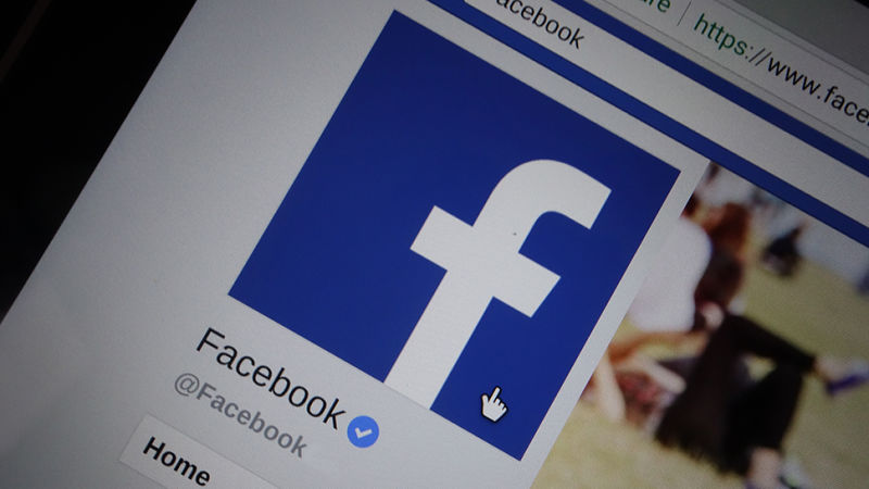 heres-how-to-share-as-little-data-as-possible-without-deleting-facebook.jpg